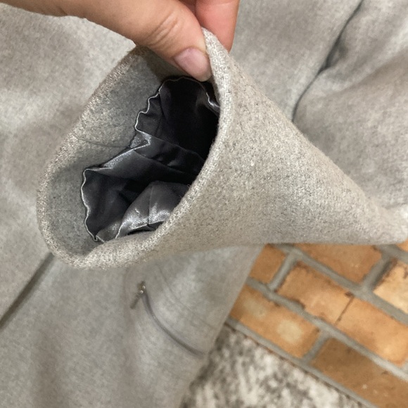 THE LIMITED Elegant Light Grey Wool Blend Sleek Coat Fully Lined Women’s Tall M - Picture 8 of 10